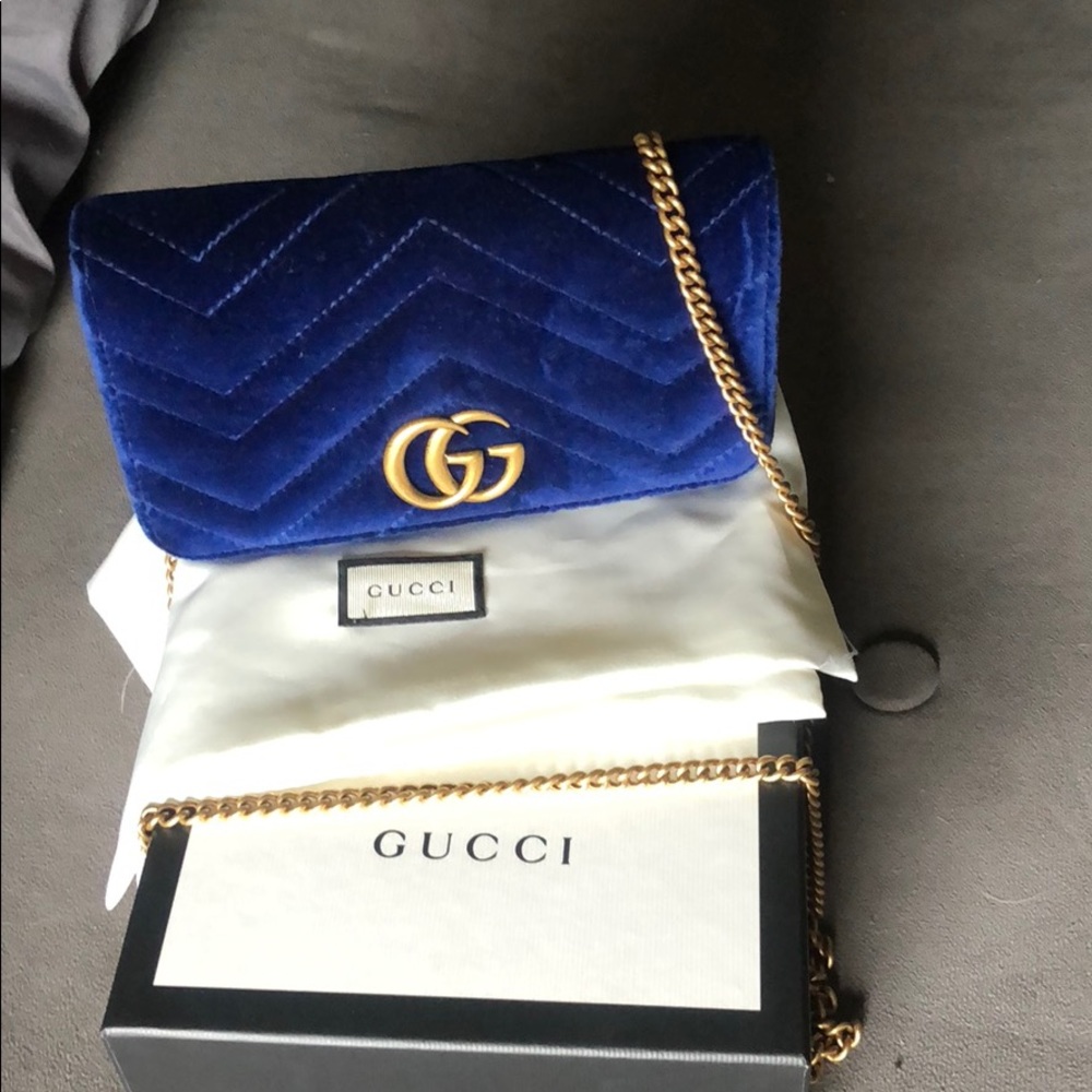 Gucci GG Marmont Super Mini Shoulder Bag